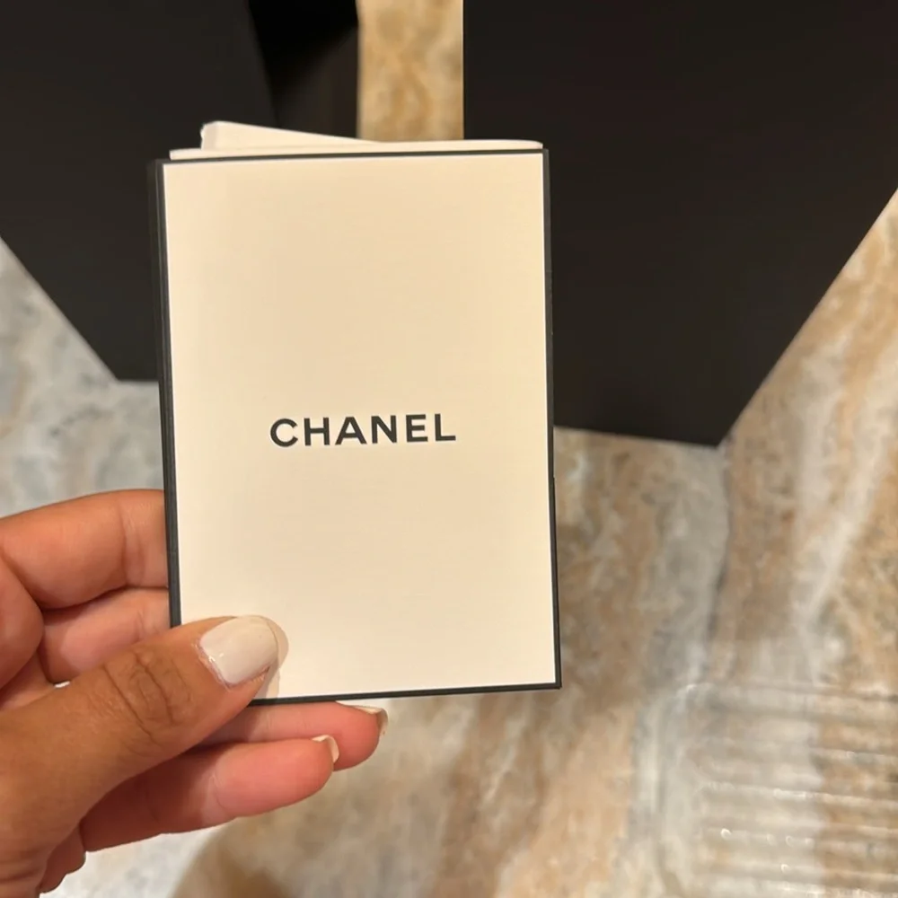 Real Chanel Box - Picture 4 of 4